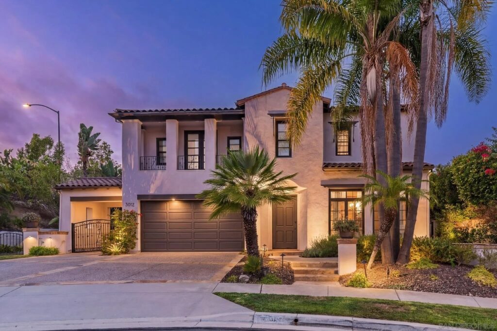 Photo 2 of 23 for 5012 Seagrove Cv